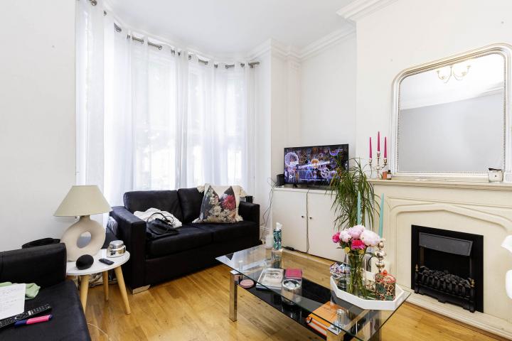 Stunning Garden Apartment Gascony Avenue, West Hampstead